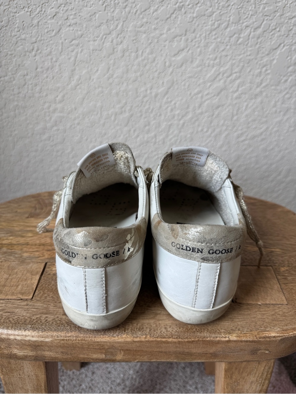 Golden Goose Super-Star Low Top Sneaker - Picture 5 of 6